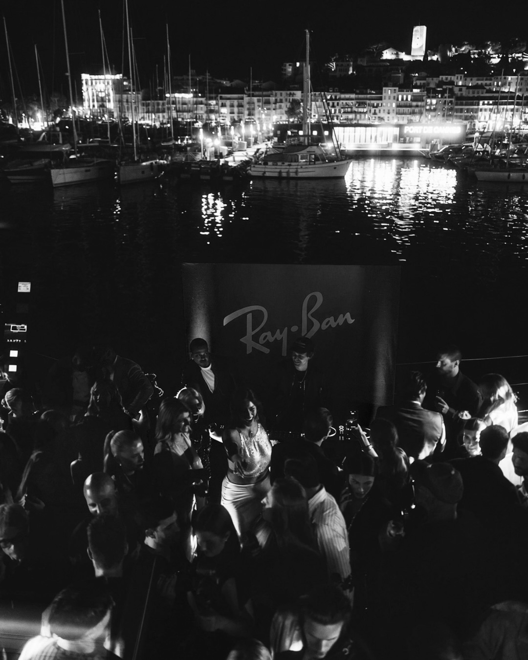 CANNES 11